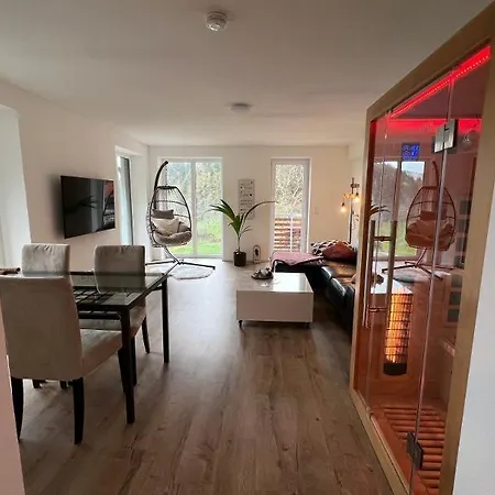 Mit Whirlpool, Infrarot-sauna & Schwarzwaldblick *