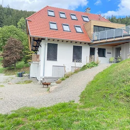 Mit Whirlpool, Infrarot-sauna & Schwarzwaldblick