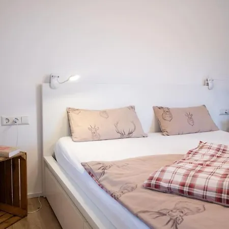 Mit Whirlpool, Infrarot-sauna & Schwarzwaldblick Appartement *