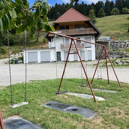 Mit Whirlpool, Infrarot-sauna & Schwarzwaldblick Appartement Hausach